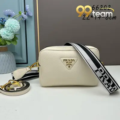 PRADA | Item ID: 09549