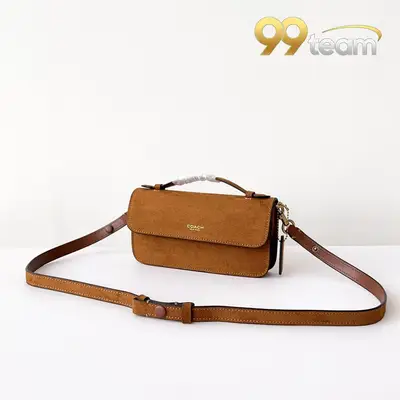 COACH | Item ID: 04535