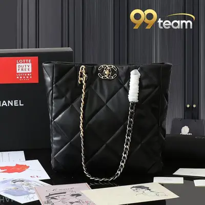 CHANEL | Item ID: 01324