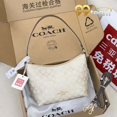 COACH | Item ID: 05227
