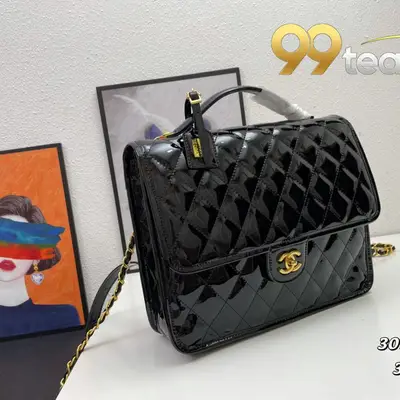 CHANEL | Item ID: 02885