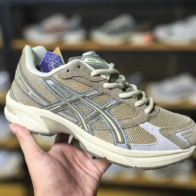 ASICS