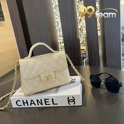 CHANEL | Item ID: 00649