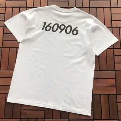 SUPREME T-Shirt