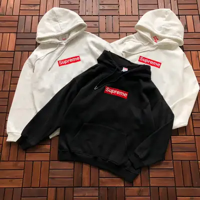 SUPREME Hoodie