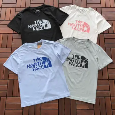 THE NORTH FACE T-Shirt