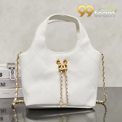 CHANEL | Item ID: 01806