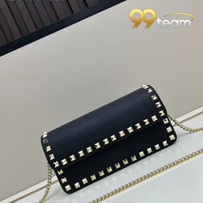 VALENTINO | Item ID: 18901