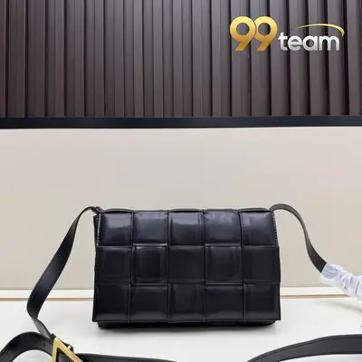 BOTTEGA VENETTA | Item ID: 20807