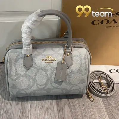 COACH | Item ID: 05040