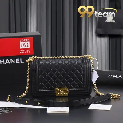 CHANEL | Item ID: 01241