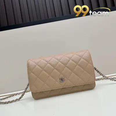 CHANEL | Item ID: 02314