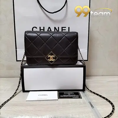 CHANEL | Item ID: 01160