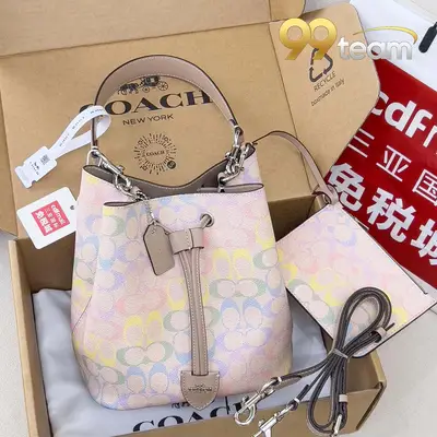 COACH | Item ID: 04458