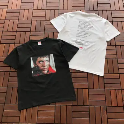 SUPREME T-Shirt