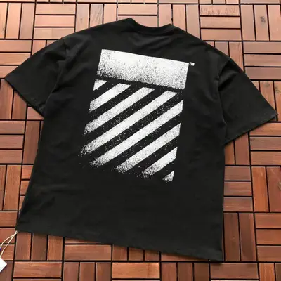 OFF-WHITE T-Shirt