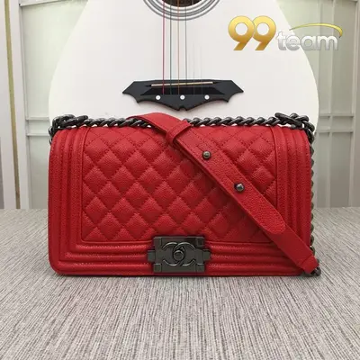 CHANEL | Item ID: 00997