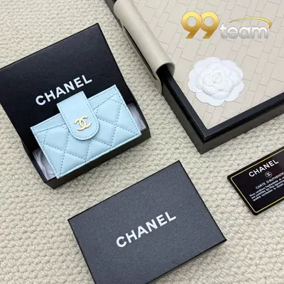 CHANEL | Item ID: 02843