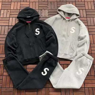 SUPREME Hoodie
