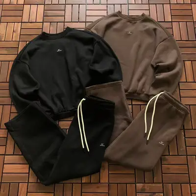 NIKE Sweater