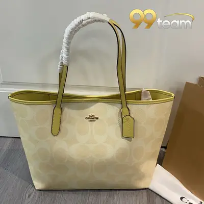 COACH | Item ID: 04998