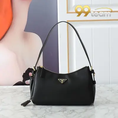 PRADA | Item ID: 08950