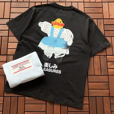 PLEASURES T-Shirt