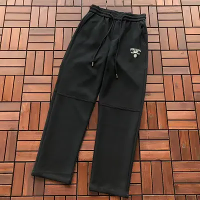 PRADA Hose
