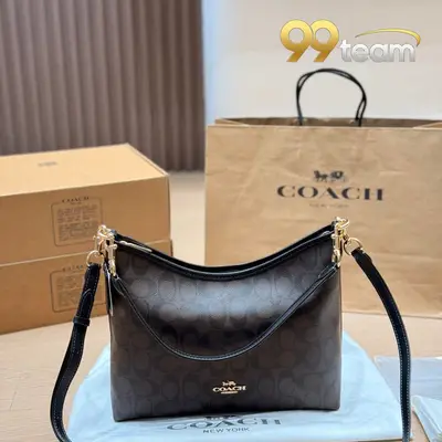 COACH | Item ID: 04467