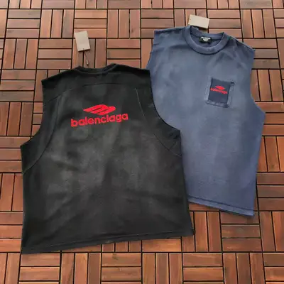 BALENCIAGA