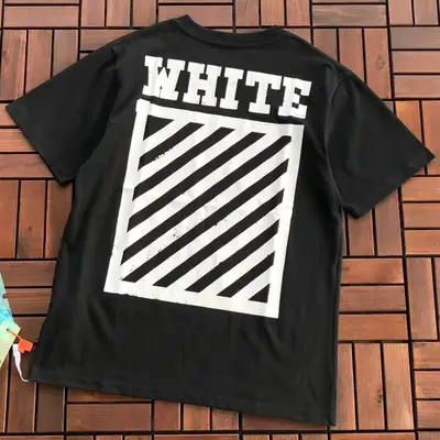 OFF-WHITE T-Shirt