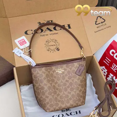 COACH | Item ID: 05236