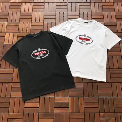 PRADA T-Shirt