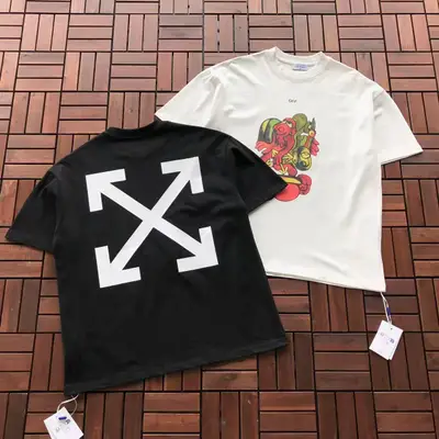 OFF-WHITE T-Shirt