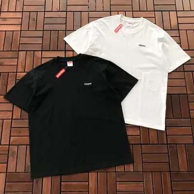 SUPREME T-Shirt