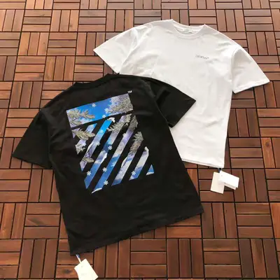 OFF-WHITE T-Shirt