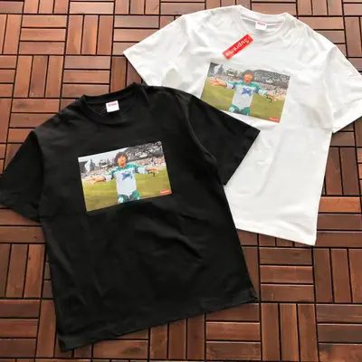 SUPREME T-Shirt