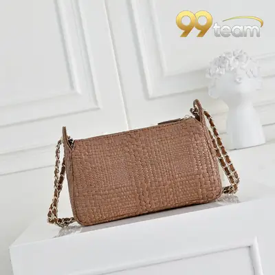 CHANEL | Item ID: 01595