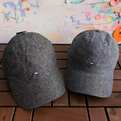 TOMMY HILFIGER Cap