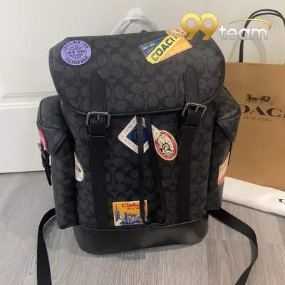 COACH | Item ID: 04622