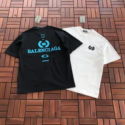 BALENCIAGA T-Shirt