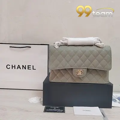 CHANEL | Item ID: 01747