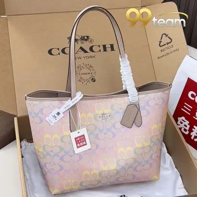 COACH | Item ID: 04460