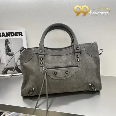 BALENCIAGA | Item ID: 21784