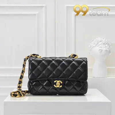 CHANEL | Item ID: 02623