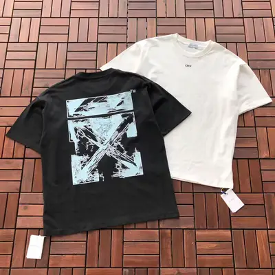 OFF-WHITE T-Shirt