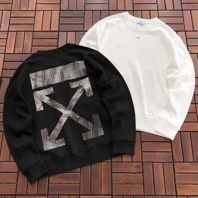 OFF-WHITE Sweater