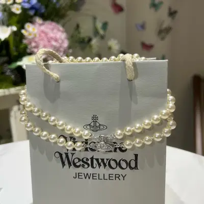 VIVIENNE WESTWOOD Schmuck