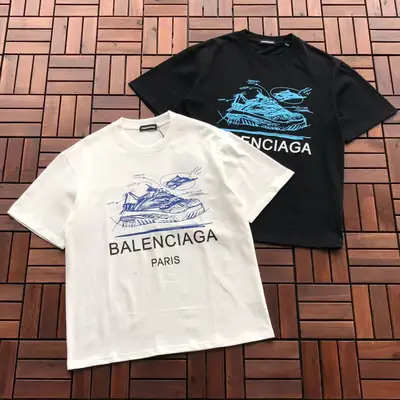 BALENCIAGA T-Shirt