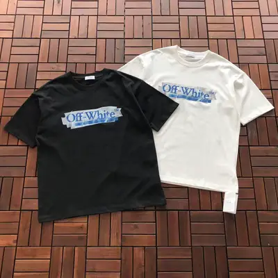 OFF-WHITE T-Shirt